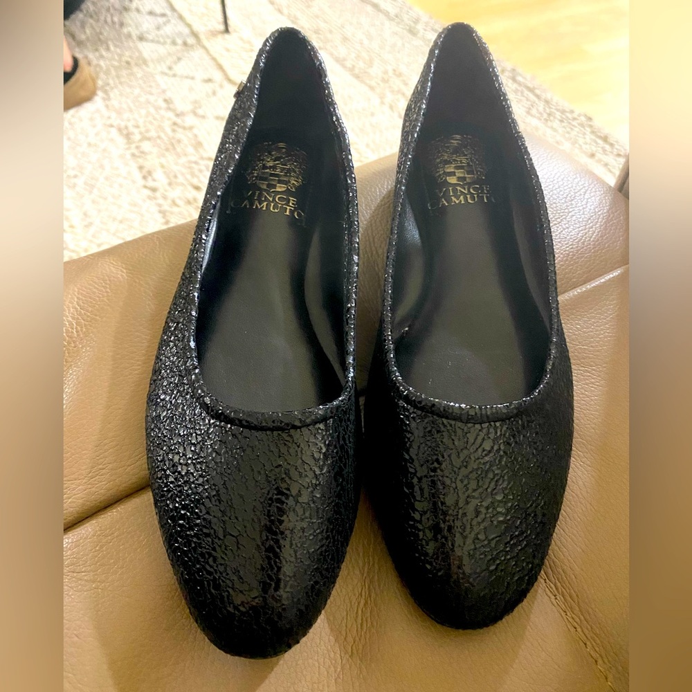 Vince CAMUTO perfect crinkled ballet flat